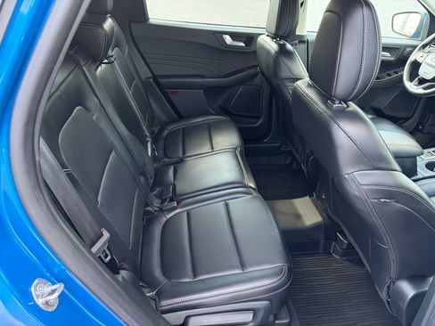 Used 2021 Ford Escape SEL w/ Technology Package AWD/4WD image 12