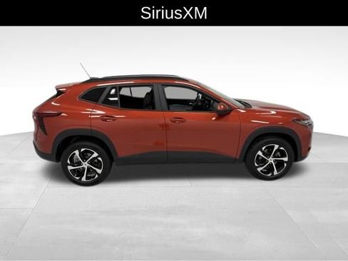 Certified 2024 Chevrolet Trax LT FWD image 7