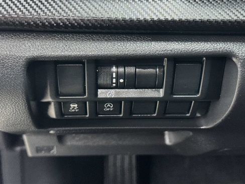 Used 2020 Subaru Crosstrek 2.0i Premium w/ Popular Package #2 AWD/4WD image 6