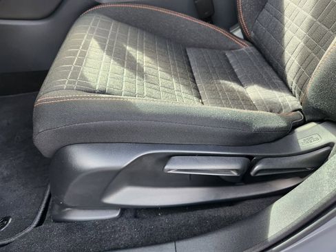 Certified 2025 Honda HR-V Sport image 16