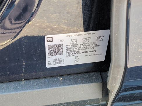 Used 2024 GMC Yukon AT4 AWD/4WD image 12