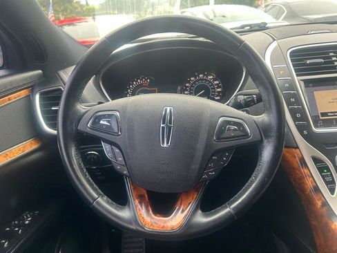 Used 2016 Lincoln MKX Select w/ Select Plus Package FWD image 10
