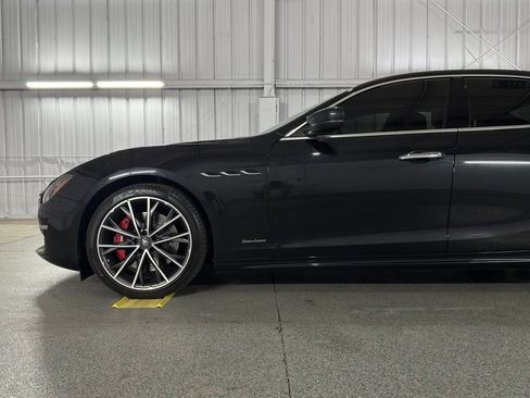 Used 2019 Maserati Ghibli S GranLusso AWD/4WD image 13