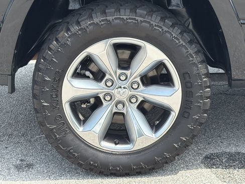 Used 2022 RAM 1500 Limited w/ Bed Utility Group RWD image 17