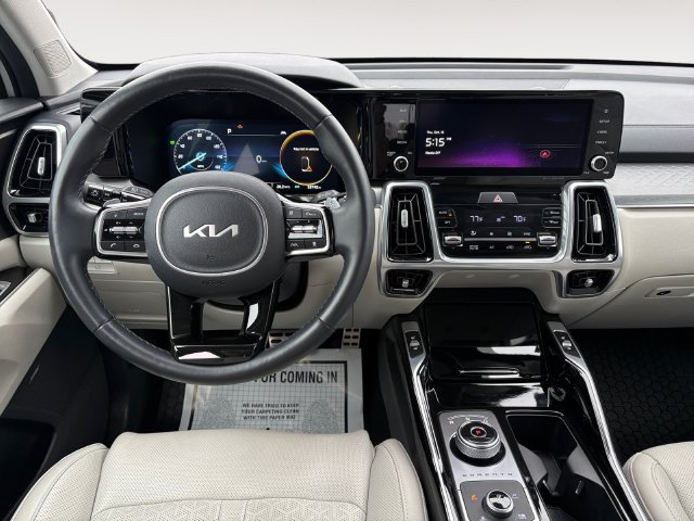 Certified 2023 Kia Sorento SX Prestige AWD/4WD image 10
