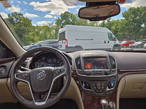 Used 2016 Buick Regal Premium FWD image 35