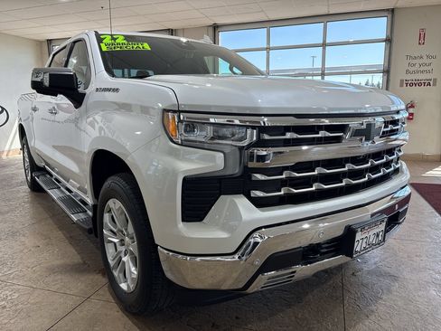 Used 2022 Chevrolet Silverado 1500 LTZ w/ LTZ Premium Package AWD/4WD image 4