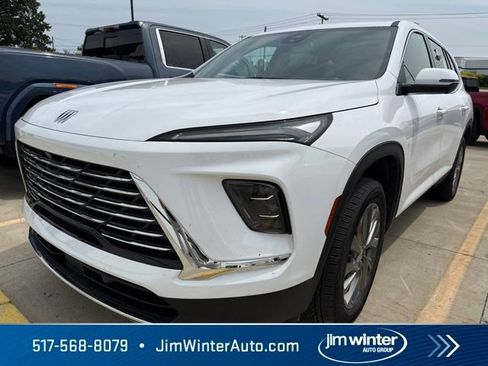 Used 2026 Buick Enclave Preferred AWD/4WD image 2