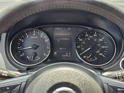 Used 2019 Nissan Rogue SV AWD/4WD image 25