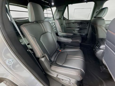 New 2026 Honda Pilot TrailSport image 36