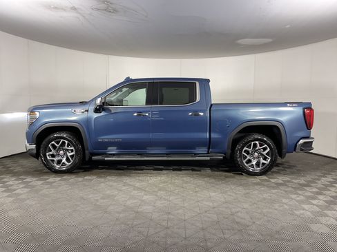 Used 2024 GMC Sierra 1500 SLT w/ SLT Premium Plus Package image 3