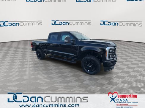 New 2026 Ford F250 XLT w/ XLT Premium Package AWD/4WD image 2