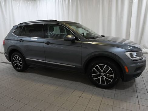 Used 2021 Volkswagen Tiguan SE AWD/4WD image 14
