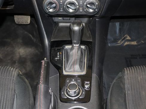 Used 2015 MAZDA MAZDA3 i Touring FWD image 24