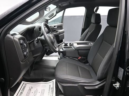 Used 2019 Chevrolet Silverado 1500 Custom w/ Custom Value Package image 11