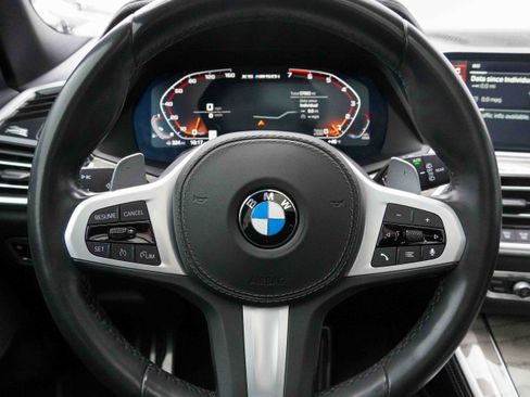 Used 2020 BMW X5 M50i w/ Premium Package image 18