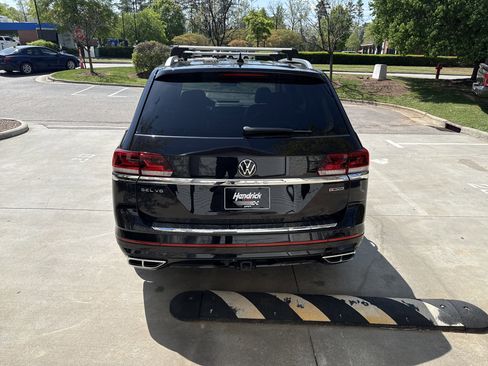 Used 2022 Volkswagen Atlas SEL Premium AWD/4WD image 10