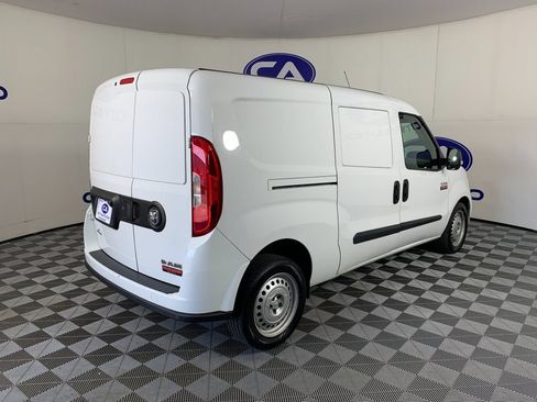 Used 2022 RAM ProMaster City Tradesman FWD image 3