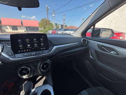Used 2026 Chevrolet Blazer LT FWD image 37