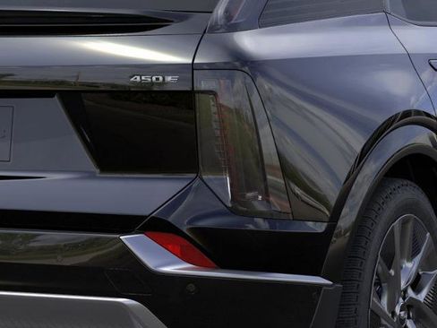 New 2026 Cadillac Optiq Luxury 1 RWD image 11