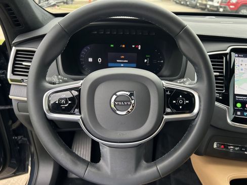 Used 2023 Volvo XC90 T8 Ultimate AWD/4WD image 9