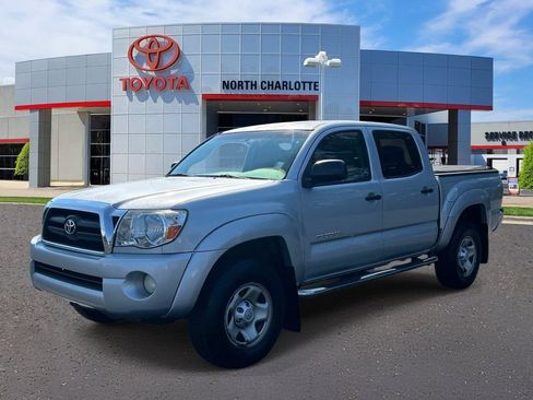 Used 2006 Toyota Tacoma PreRunner w/ SR5 Pkg #2 RWD image 3
