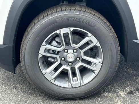 New 2027 GMC Terrain Elevation w/ Technology Package II AWD/4WD image 12