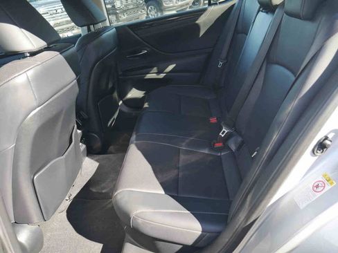 Used 2019 Lexus ES 300h w/ Premium Package image 13