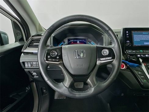 Certified 2023 Honda Odyssey Touring image 24