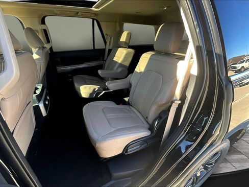 Certified 2024 Ford Expedition Limited image 17