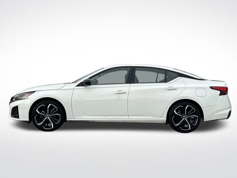 Used 2024 Nissan Altima 2.5 SR image 28