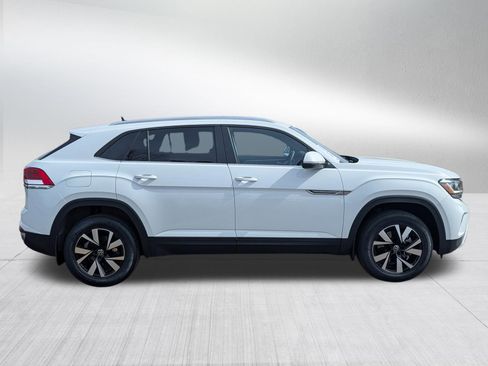 Used 2023 Volkswagen Atlas Cross Sport SE AWD/4WD image 8