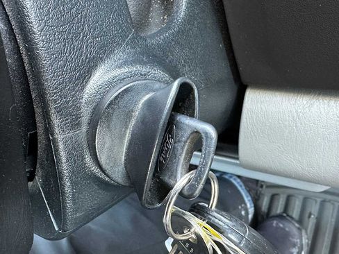 Used 2006 Ford F350 Lariat image 33