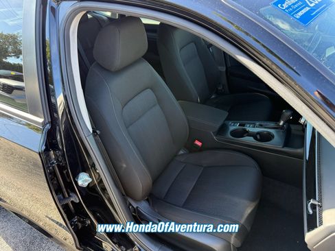 Certified 2024 Honda Civic EX image 7