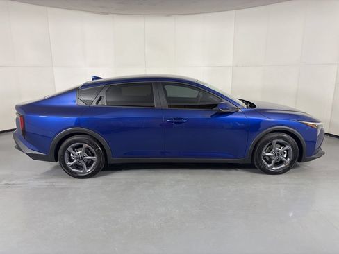 New 2026 Kia K4 FWD image 8