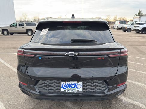 Used 2024 Chevrolet Equinox EV RS image 4