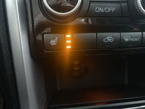 Used 2022 Subaru Ascent Limited w/ Technology Package image 20