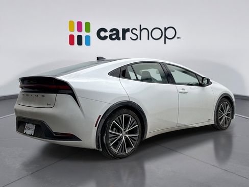 Used 2024 Toyota Prius XLE image 5