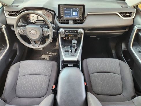 Used 2021 Toyota RAV4 XLE image 25