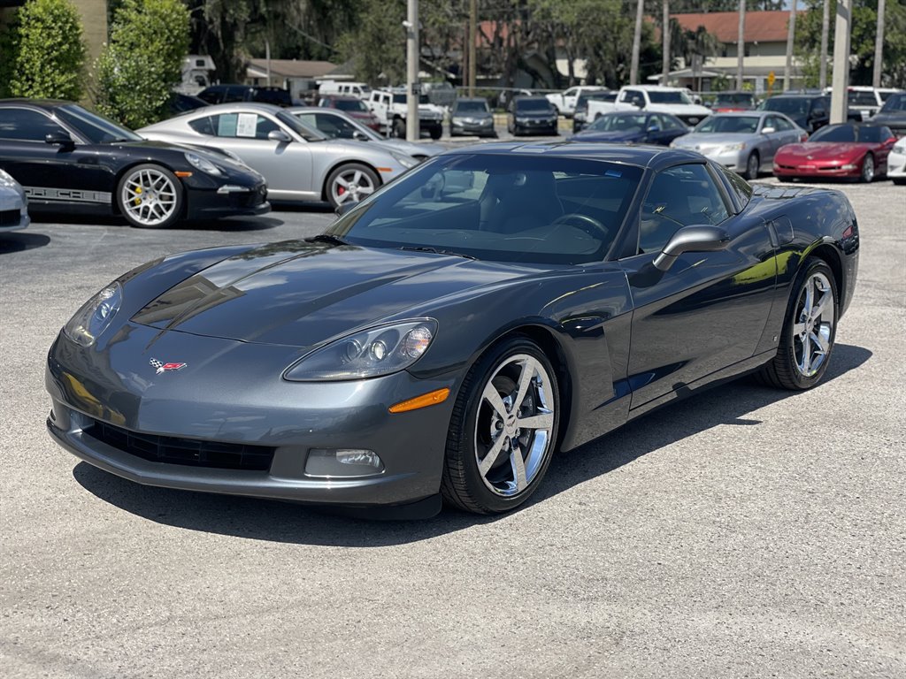 Used 2009 Chevrolet Corvette Coupe w/ Preferred Equipment Group RWD image 19