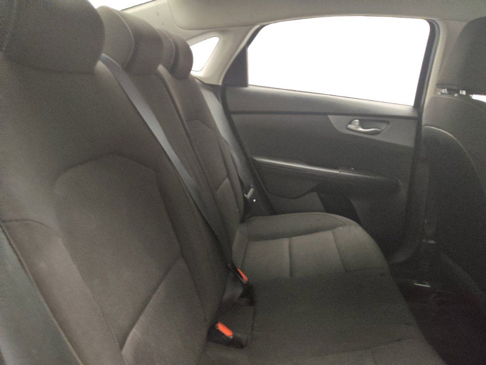 Used 2020 Kia Forte LXS FWD image 19