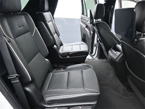 Used 2023 Cadillac Escalade Premium Luxury w/ Performance Package image 27