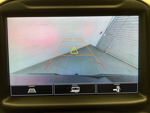 Used 2021 Chevrolet Silverado 1500 LT Trail Boss w/ Convenience Package II image 18