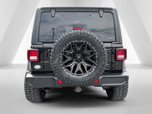 Used 2023 Jeep Wrangler Unlimited Sahara w/ Dual Top Group AWD/4WD image 6