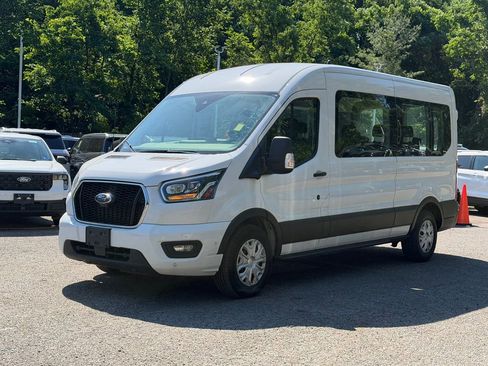 Used 2023 Ford Transit 350 XLT RWD image 3
