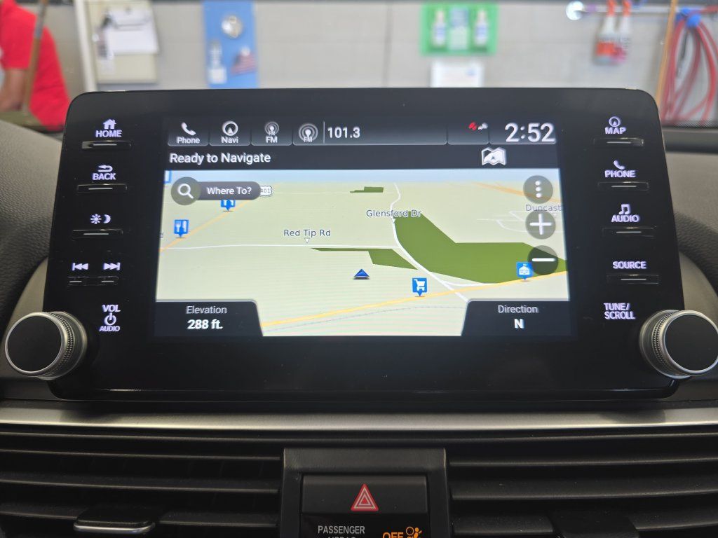 Used 2020 Honda Accord Touring image 23