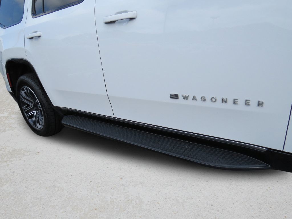 Used 2024 Jeep Wagoneer Series II w/ Flexible Seating Group RWD image 11