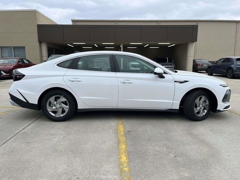 New 2026 Hyundai Sonata SE FWD image 2