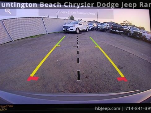 Used 2022 Jeep Compass Limited image 32