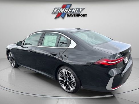 New 2026 BMW 530i xDrive w/ Premium Package AWD/4WD image 3